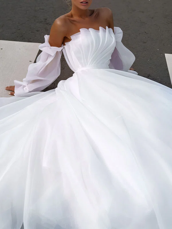 Ball Gown/Princess Straight Organza Chapel Train Wedding Dress #Milly00027180