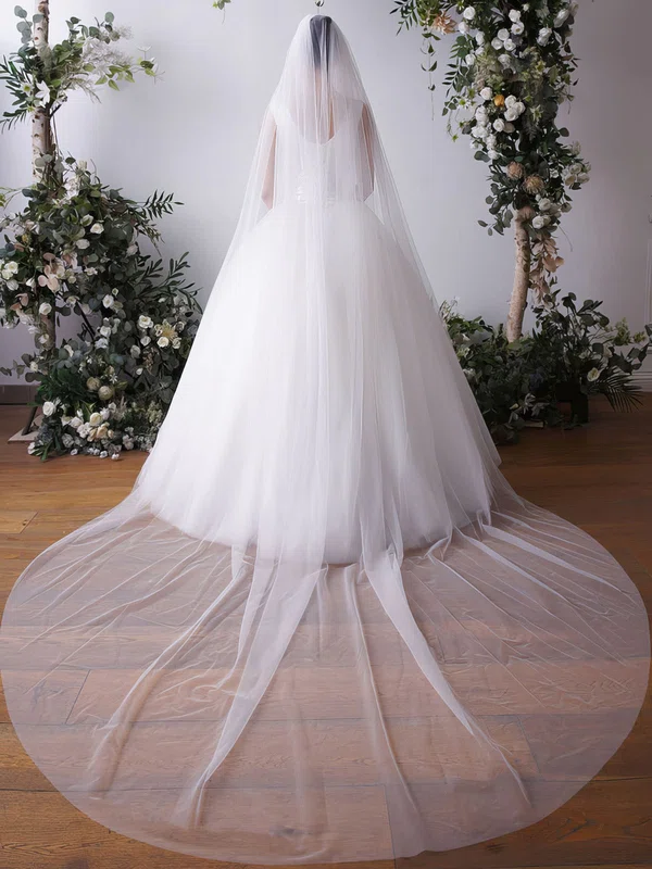 Chapel Bridal Veils One-tier Cut Edge #Milly03010273