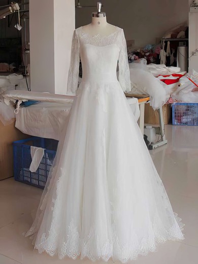 White Scoop Neck Lace Tulle 3/4 Sleeve Covered Button Ball Gown Wedding Dress #00021346
