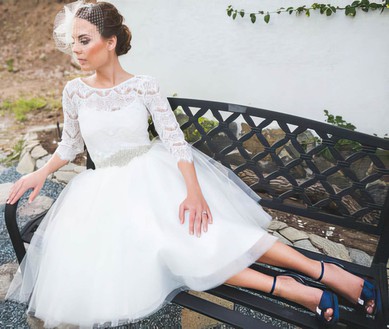 Pretty Knee-length Scoop Neck White Tulle Lace 3/4 Sleeve Wedding Dress #00021437