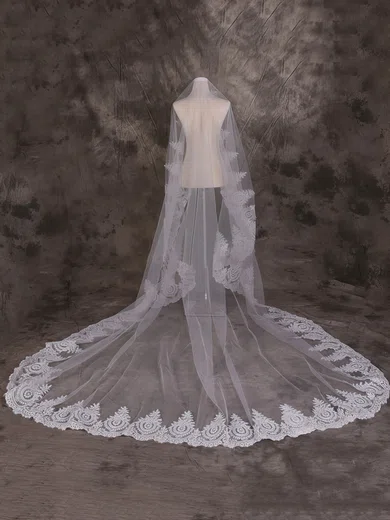 One-tier Ivory Cathedral Bridal Veils with Applique #Milly03010065
