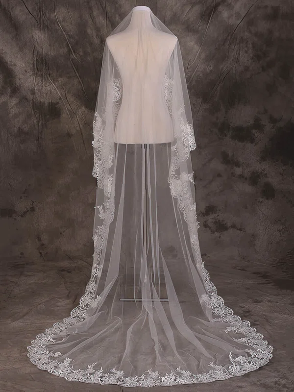 One-tier Ivory Cathedral Bridal Veils with Applique #Milly03010081