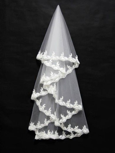 Three-tier Ivory Fingertip Bridal Veils with Applique #Milly03010096